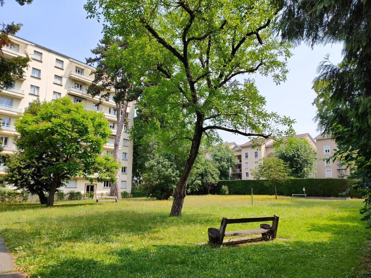 L'Edelweiss Campus & Parking Prive Securise Apartment Gières Екстериор снимка